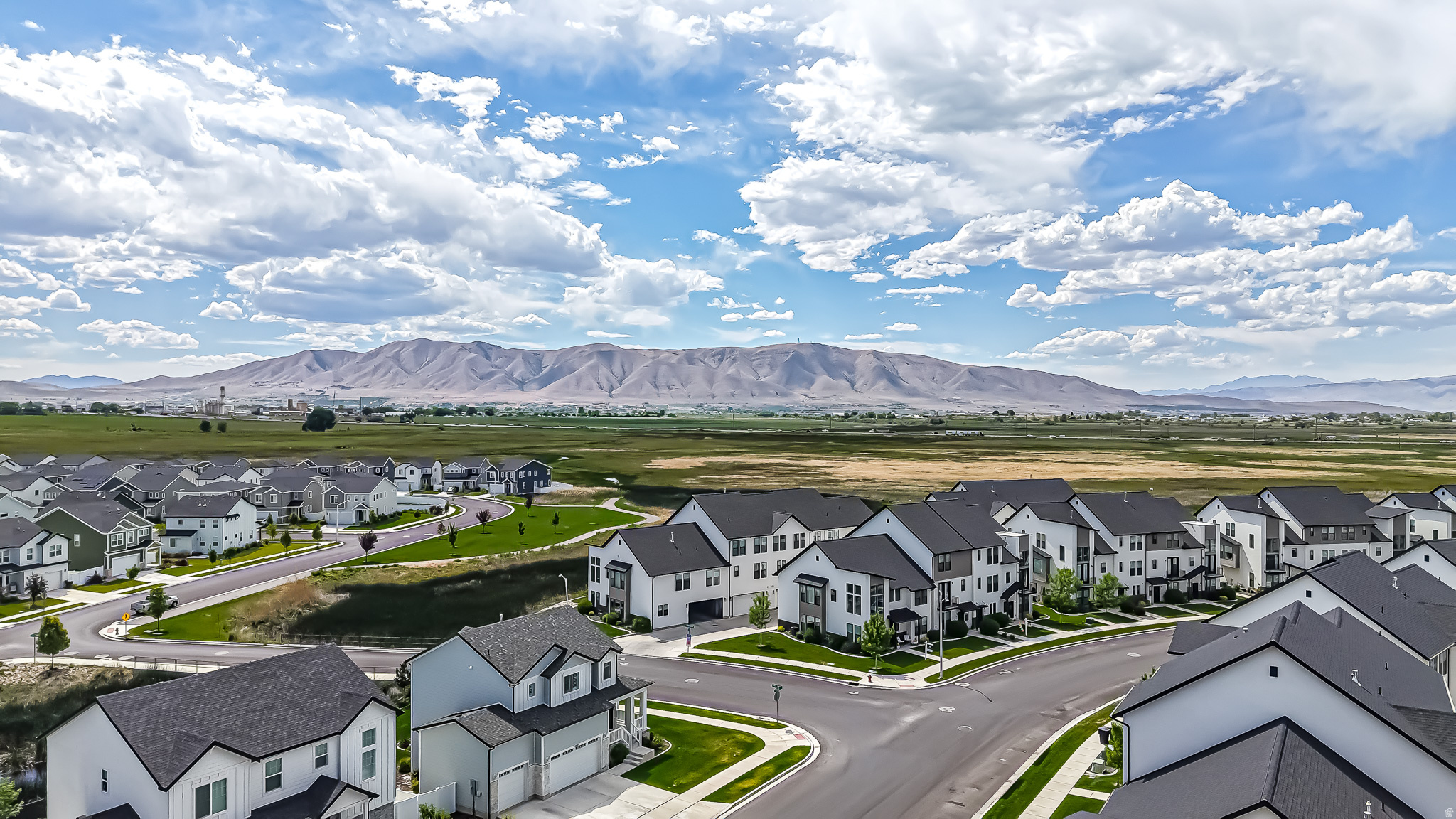 ARROWHEAD PARK - Residential
