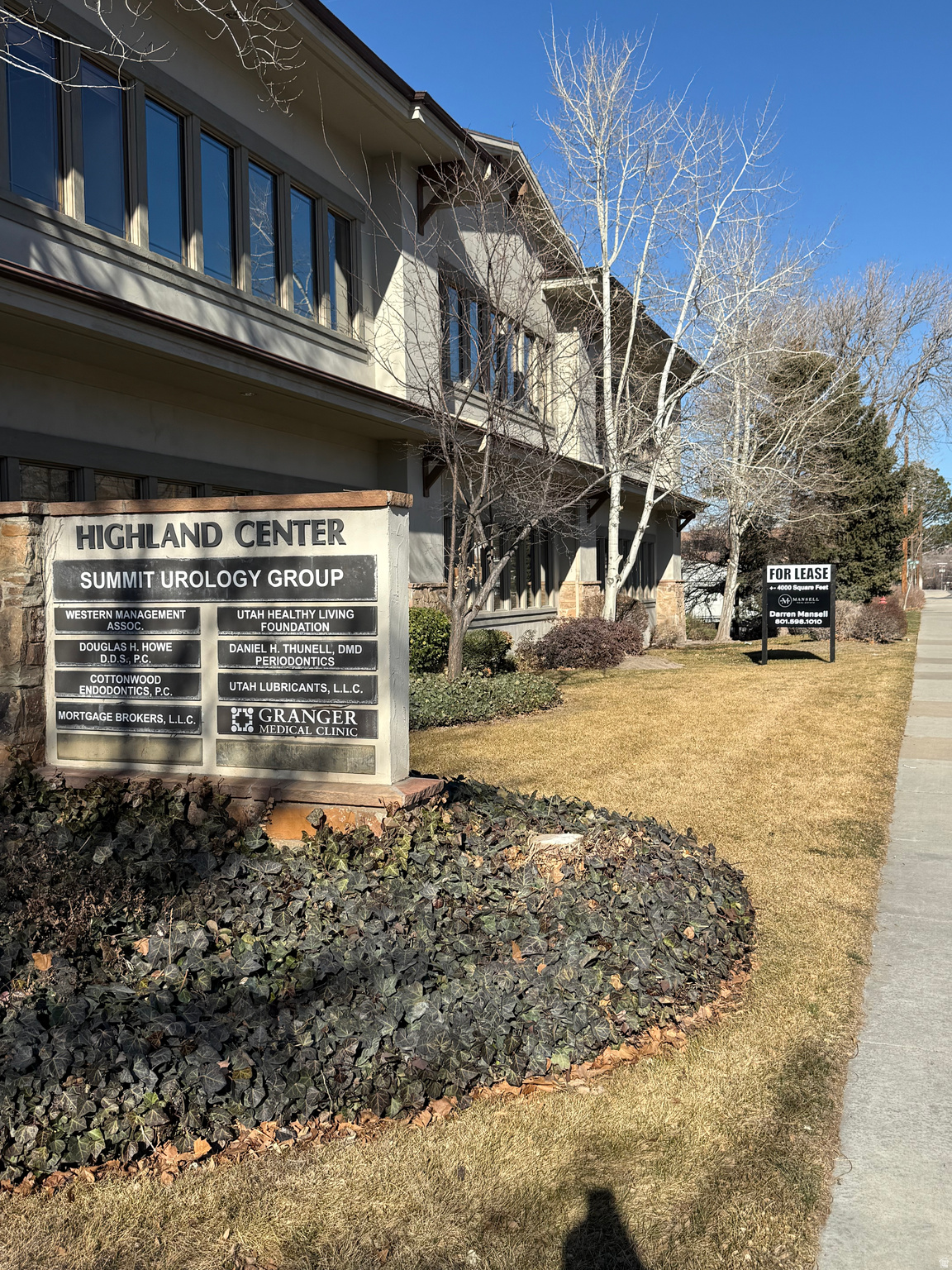 HIGHLAND - Commercial Lease