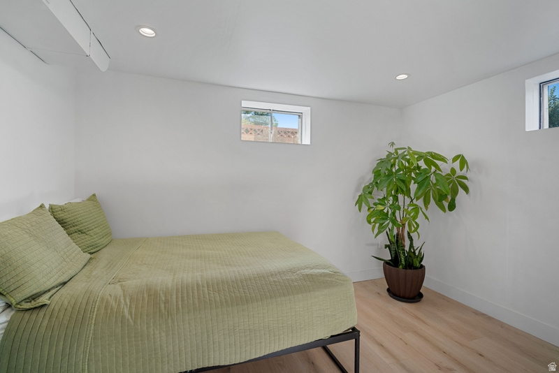 ARTISTIC SUB - Residential