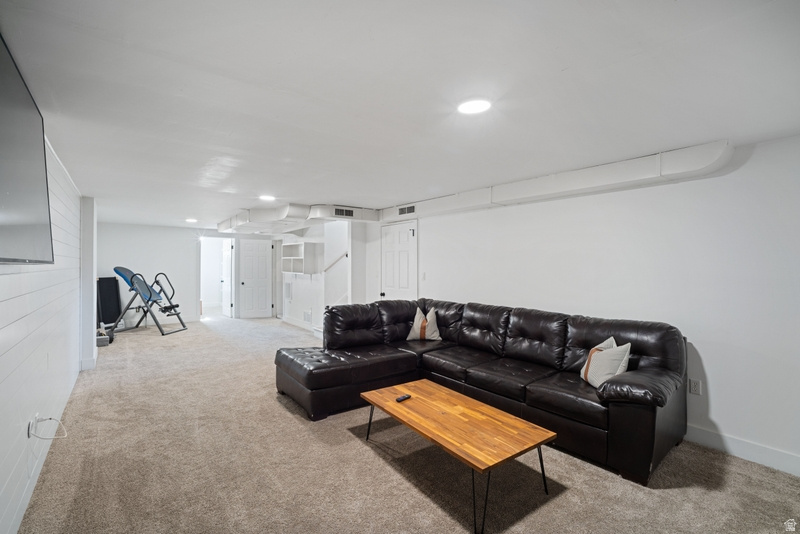 ARTISTIC SUB - Residential
