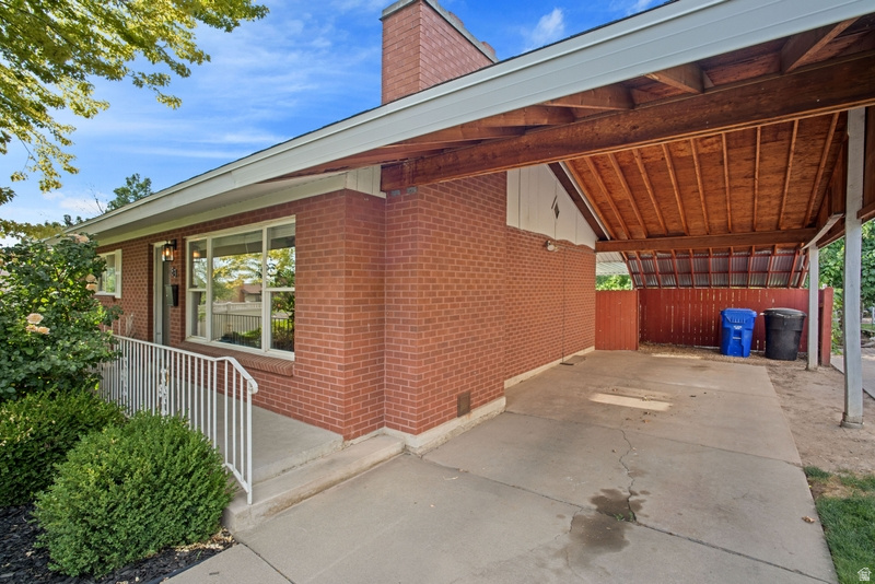 ARTISTIC SUB - Residential