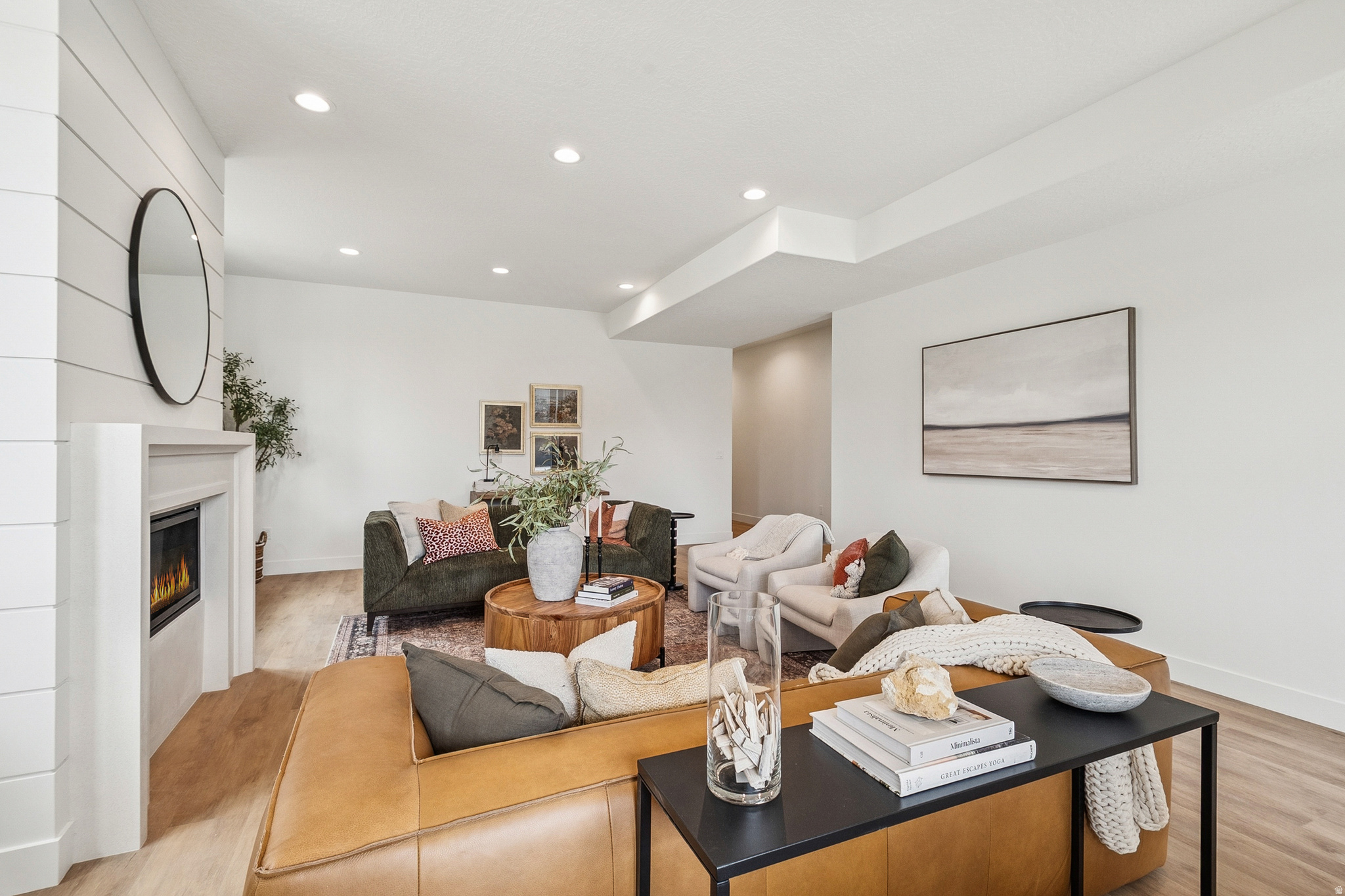TRAPPERS RIDGE - Residential