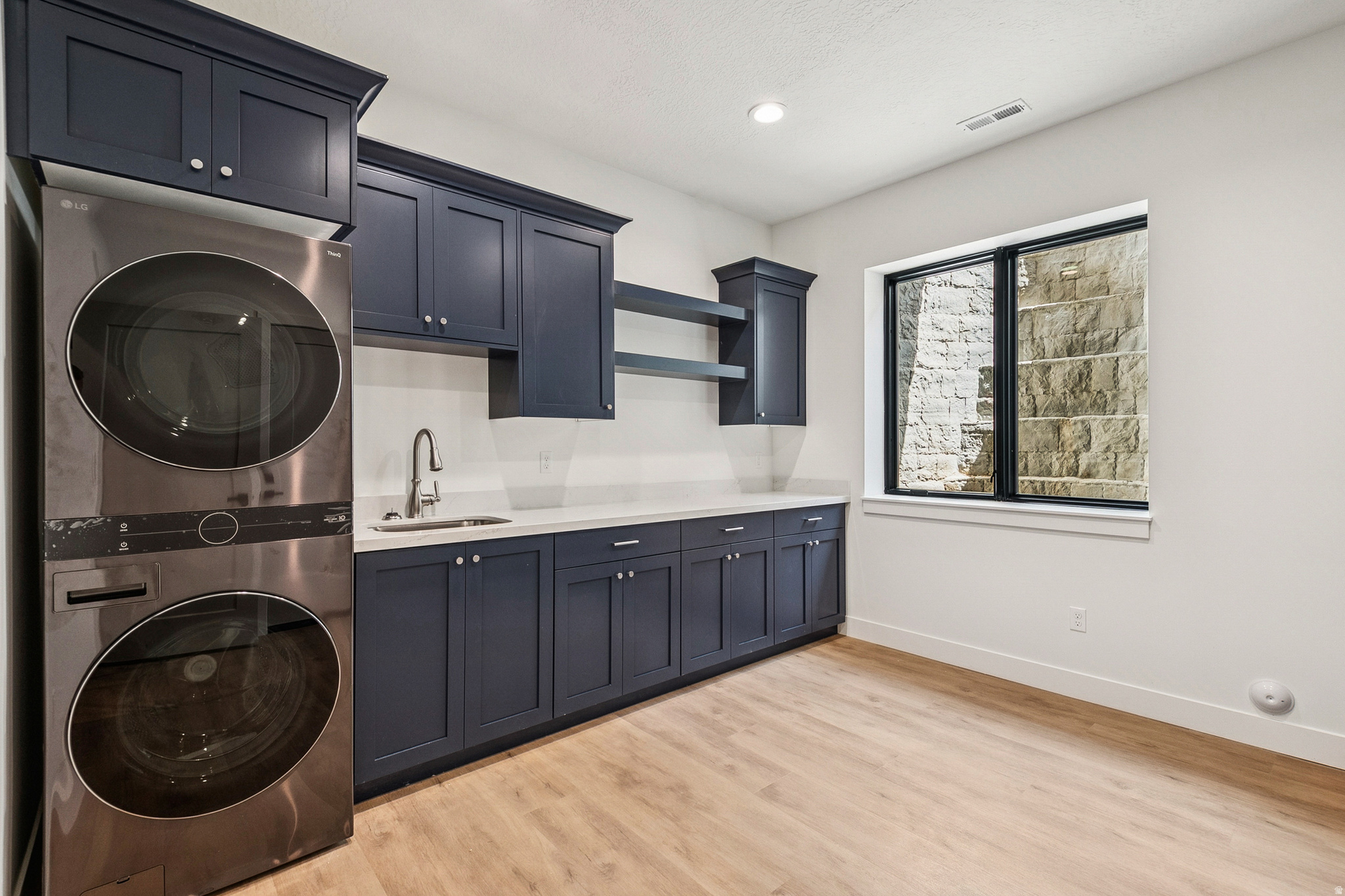 TRAPPERS RIDGE - Residential