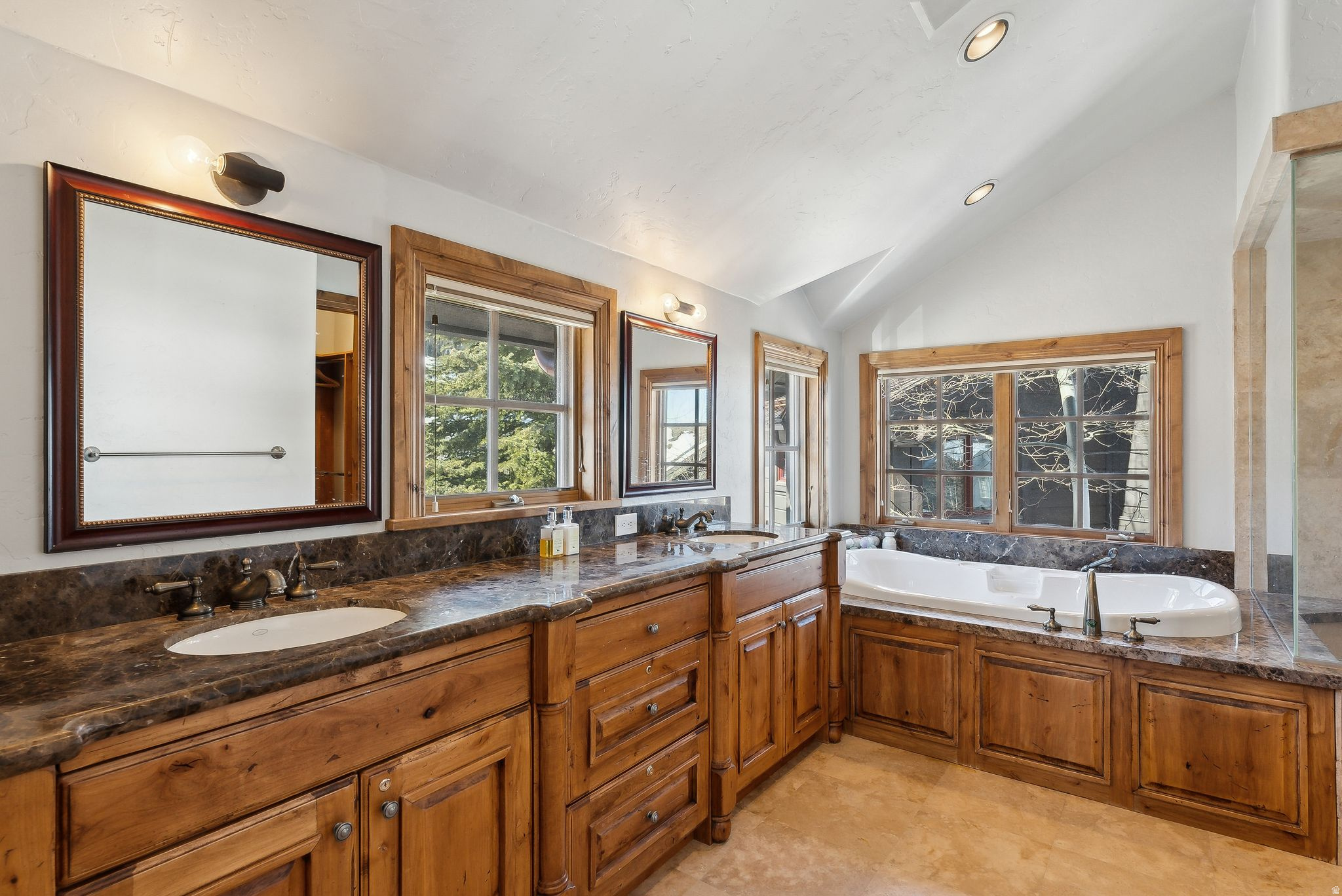 IRONWOOD - Residential