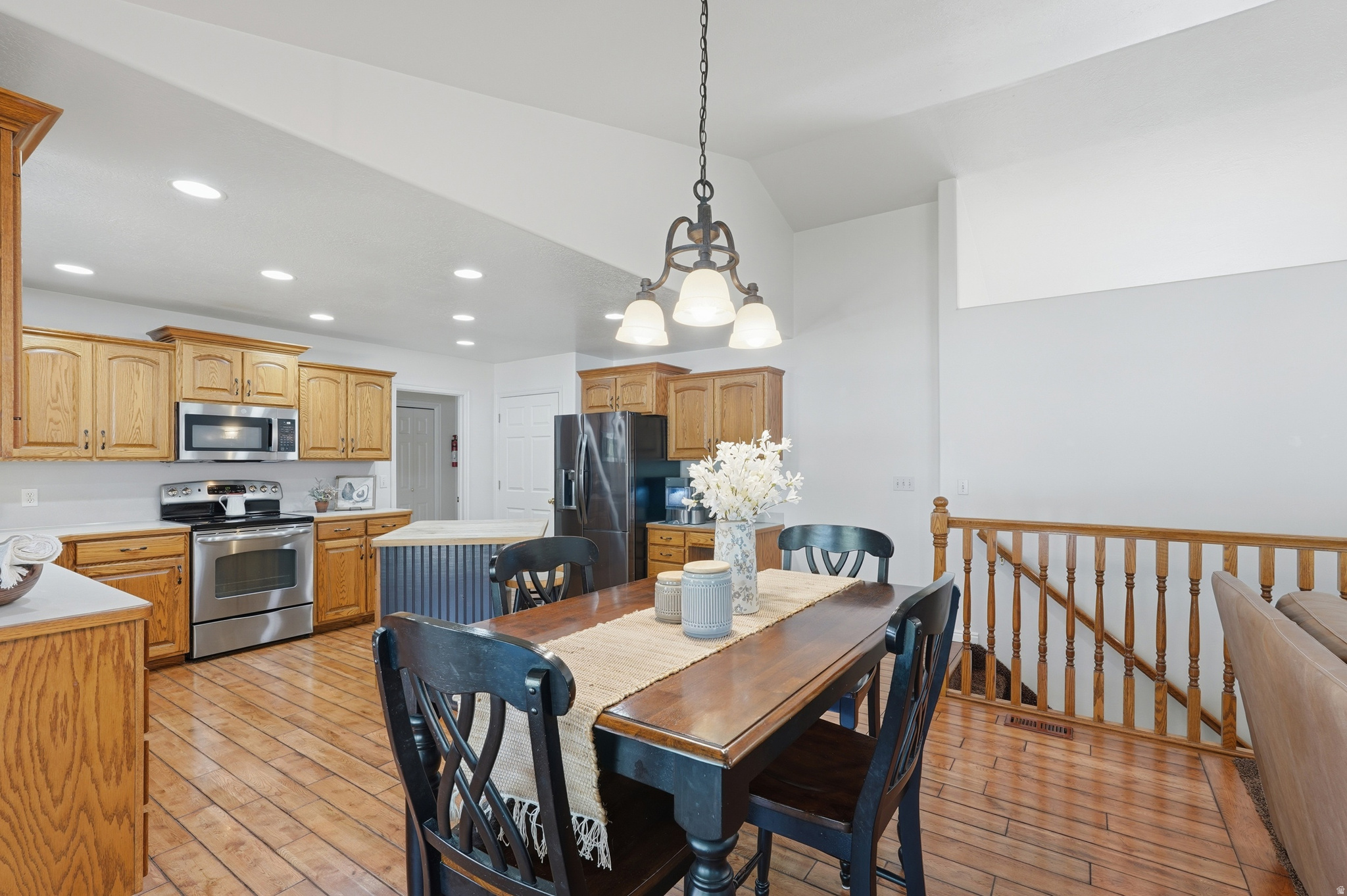 FLINT MEADOWS - Residential