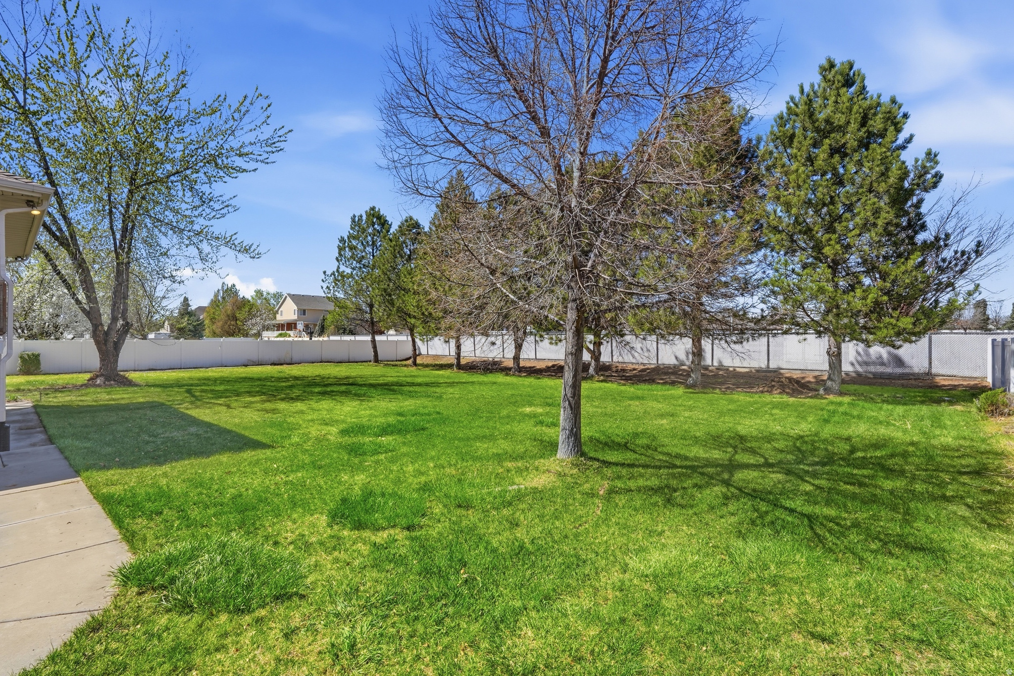FLINT MEADOWS - Residential