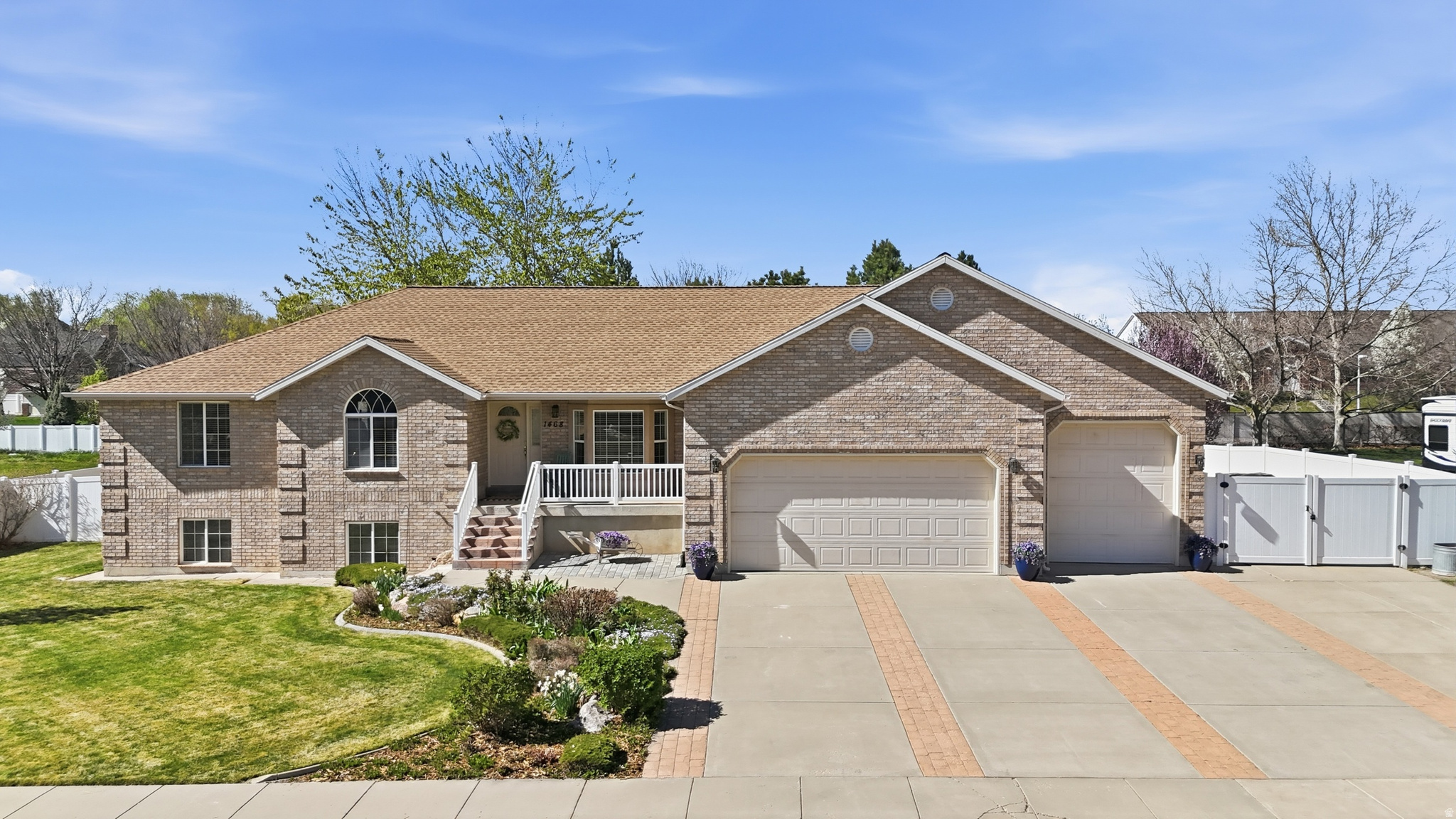 FLINT MEADOWS - Residential