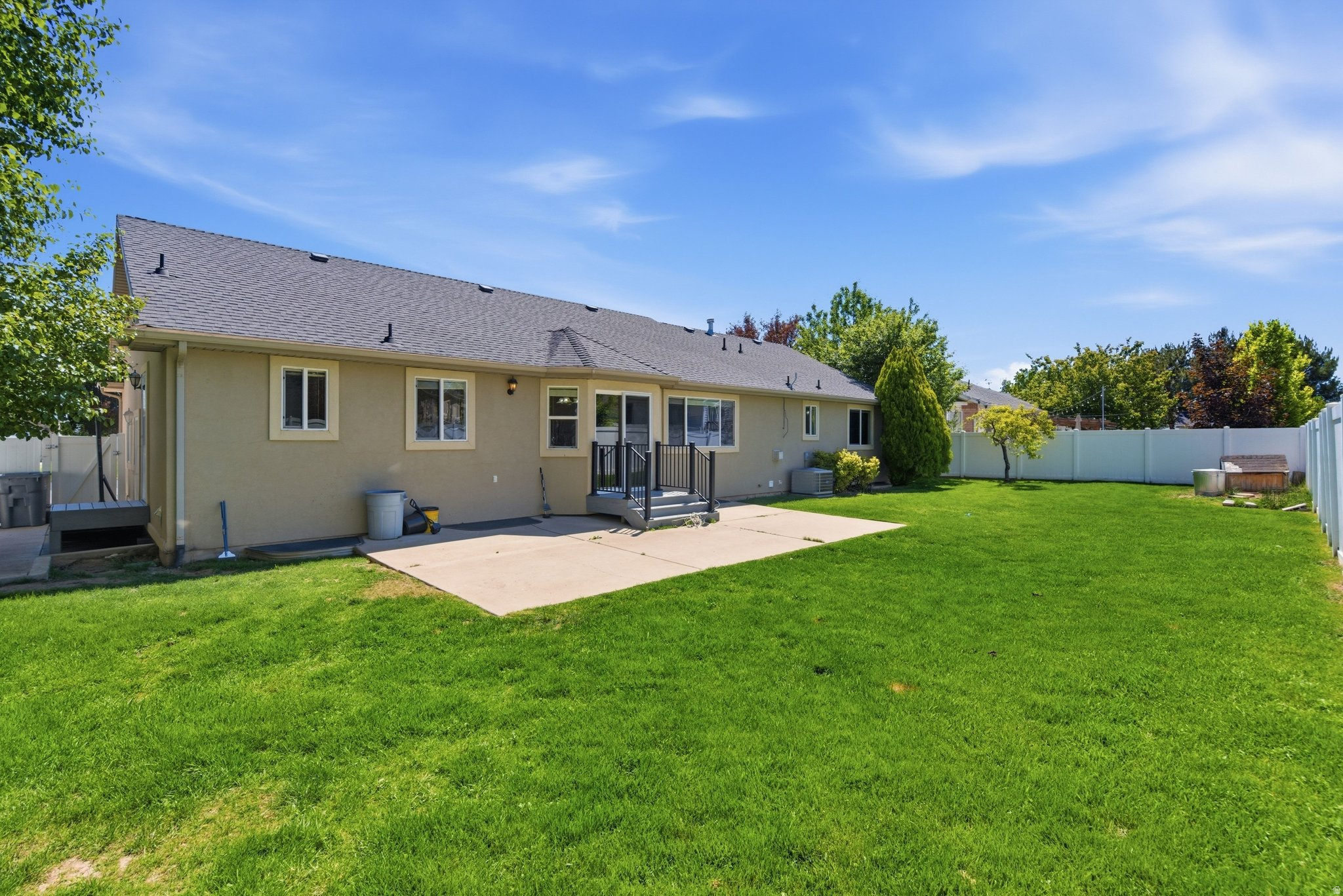 AUTUMN CREST - Residential