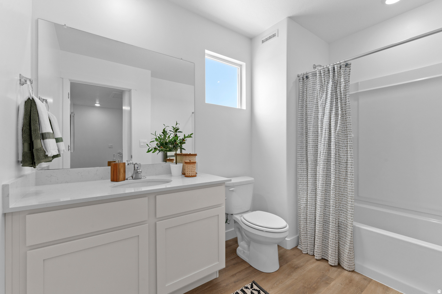 DIXON CREEK - Residential