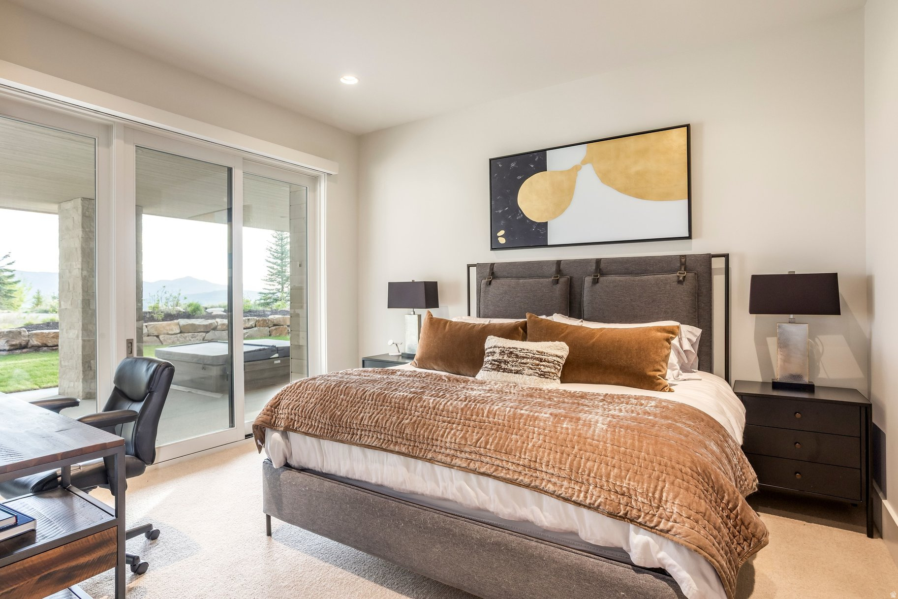 WEST HILLS - Residential