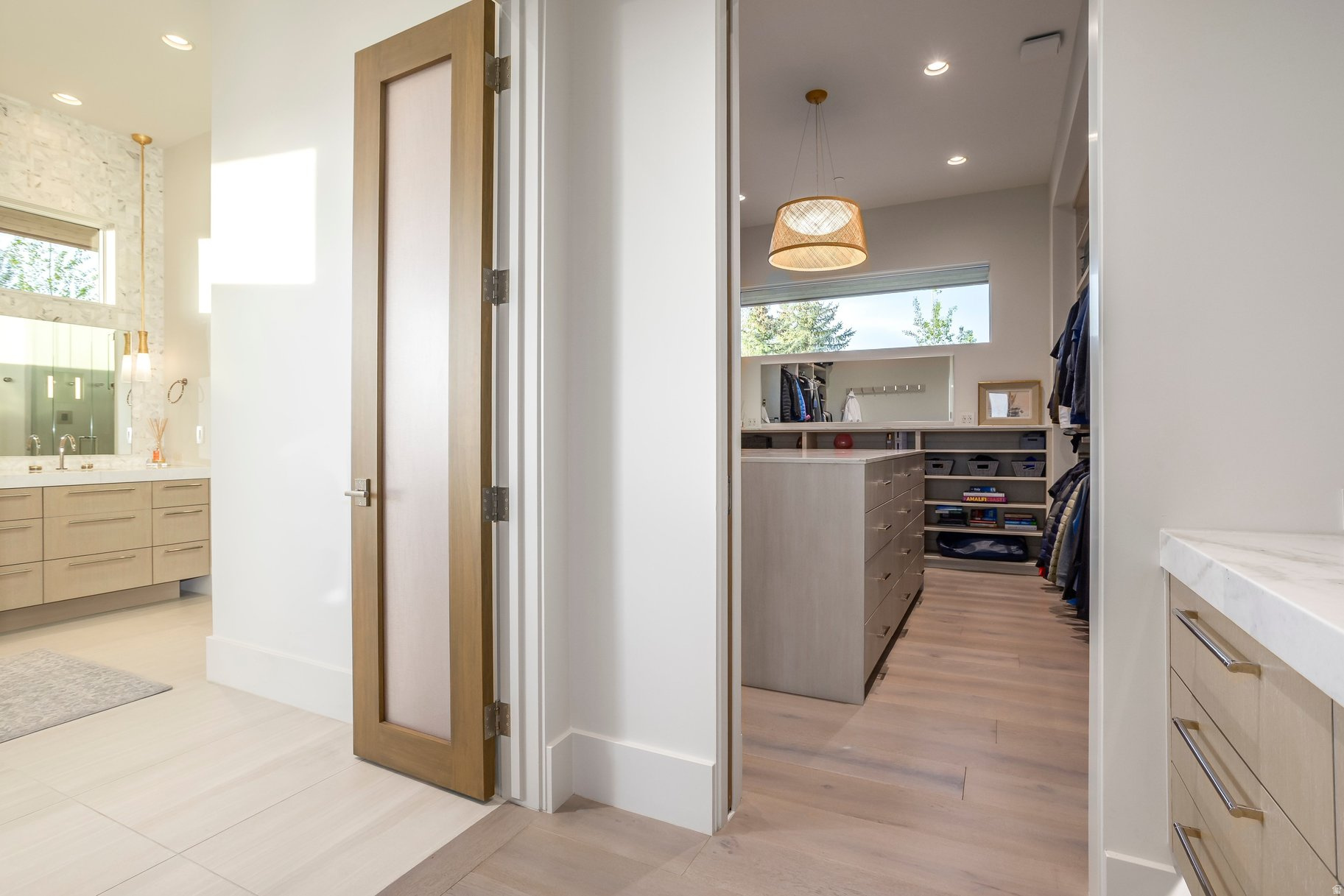 WEST HILLS - Residential