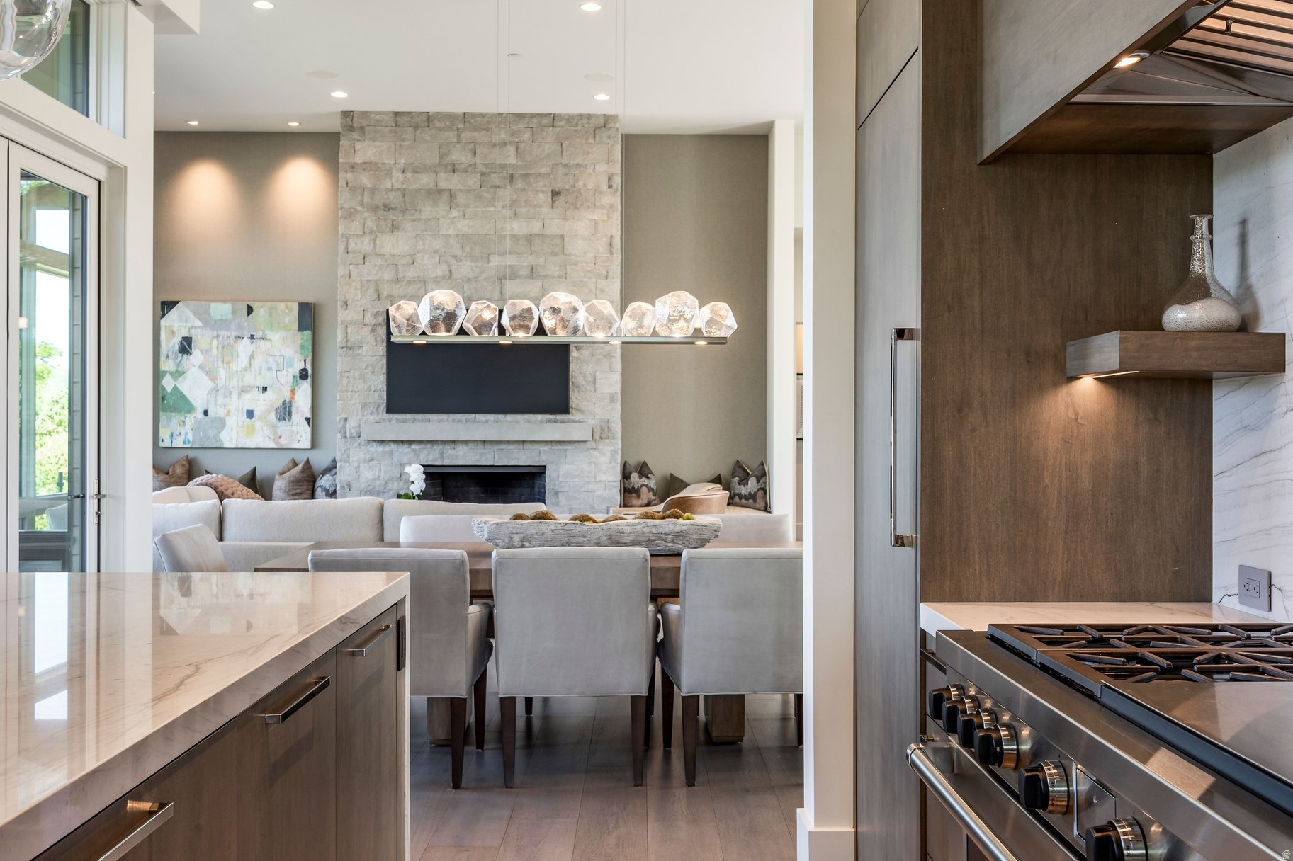 WEST HILLS - Residential