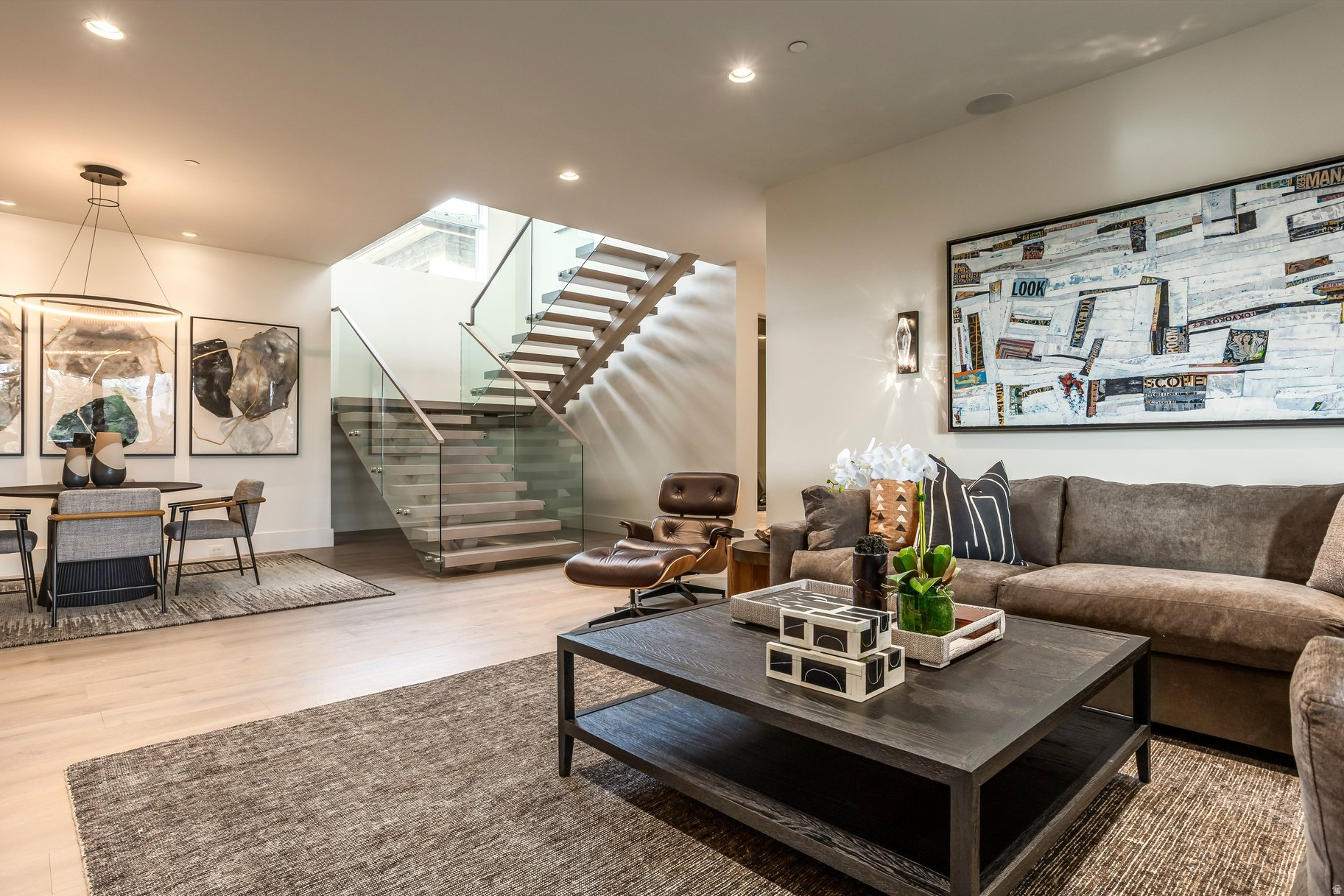 WEST HILLS - Residential