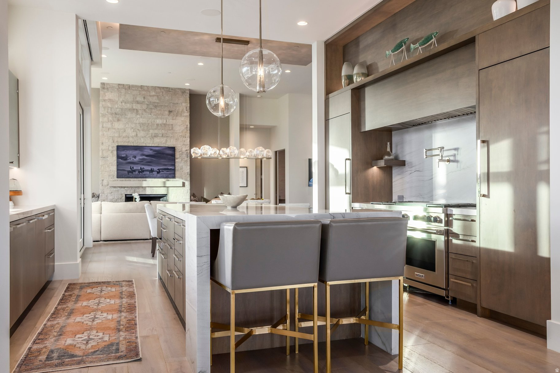 WEST HILLS - Residential
