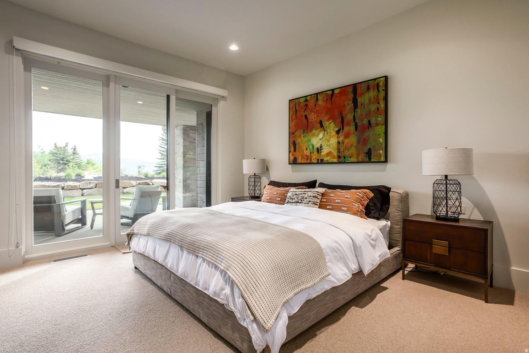 WEST HILLS - Residential