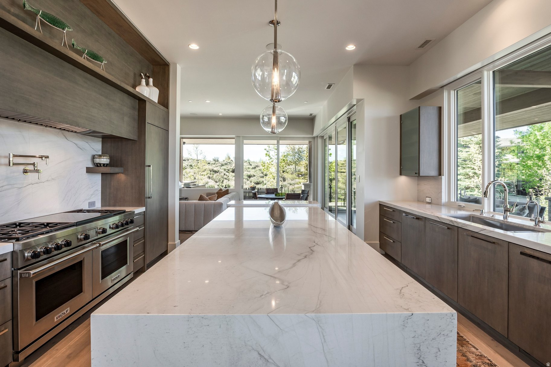 WEST HILLS - Residential