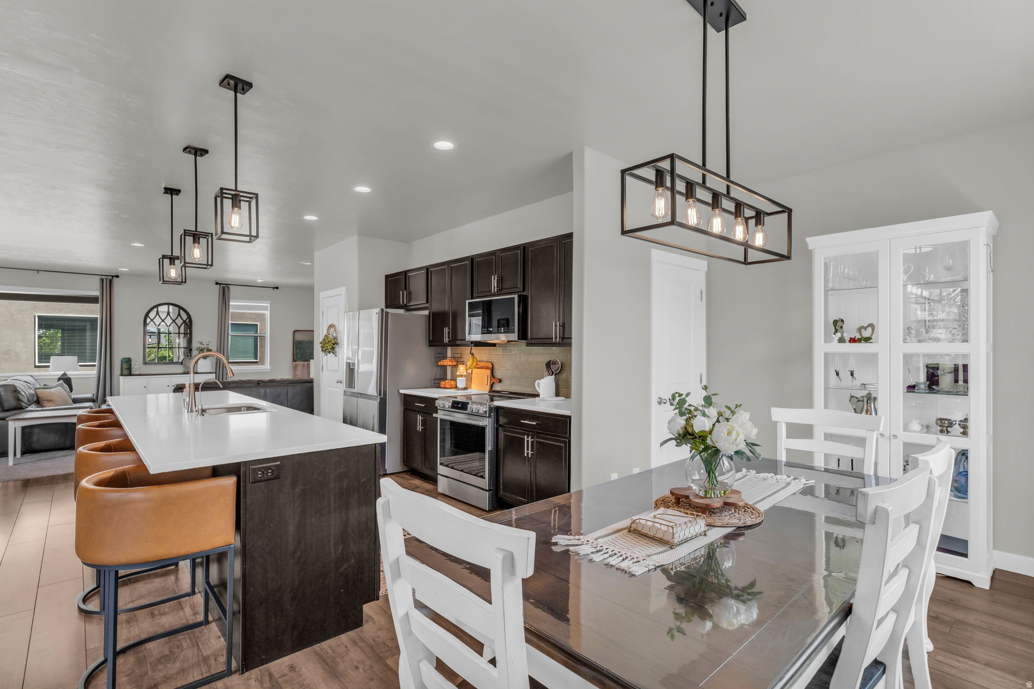 RUSHTON MEADOWS TOWN - Residential