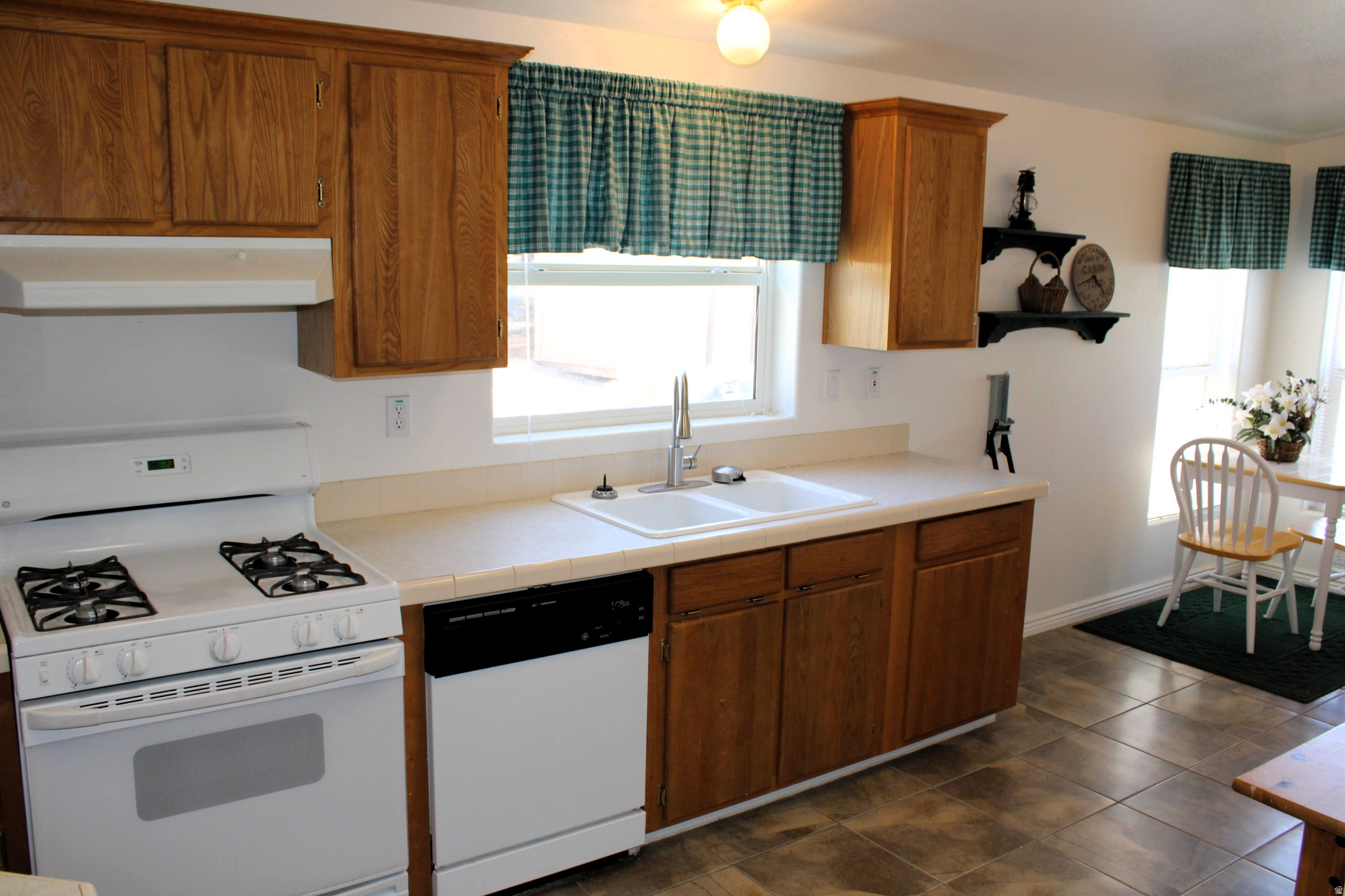 SKYLINE MOUNTAIN RESORT - Residential