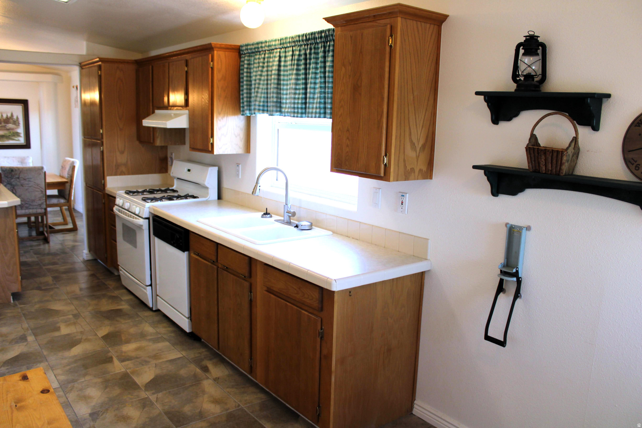 SKYLINE MOUNTAIN RESORT - Residential