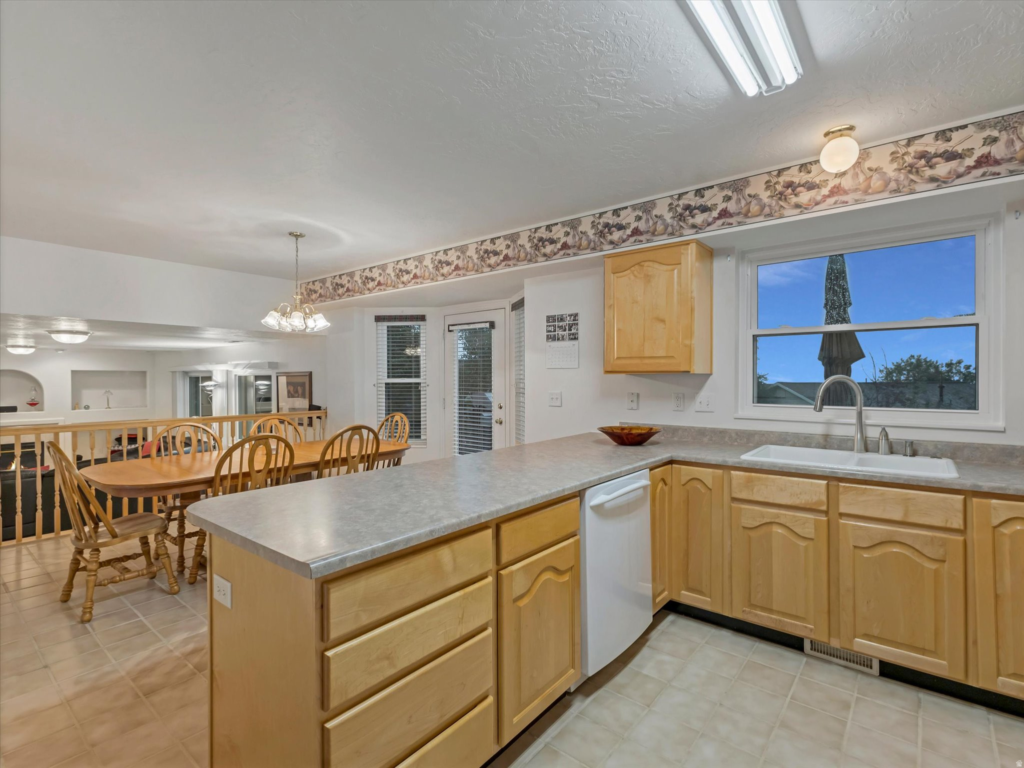 CENTENNIAL HEIGHTS - Residential