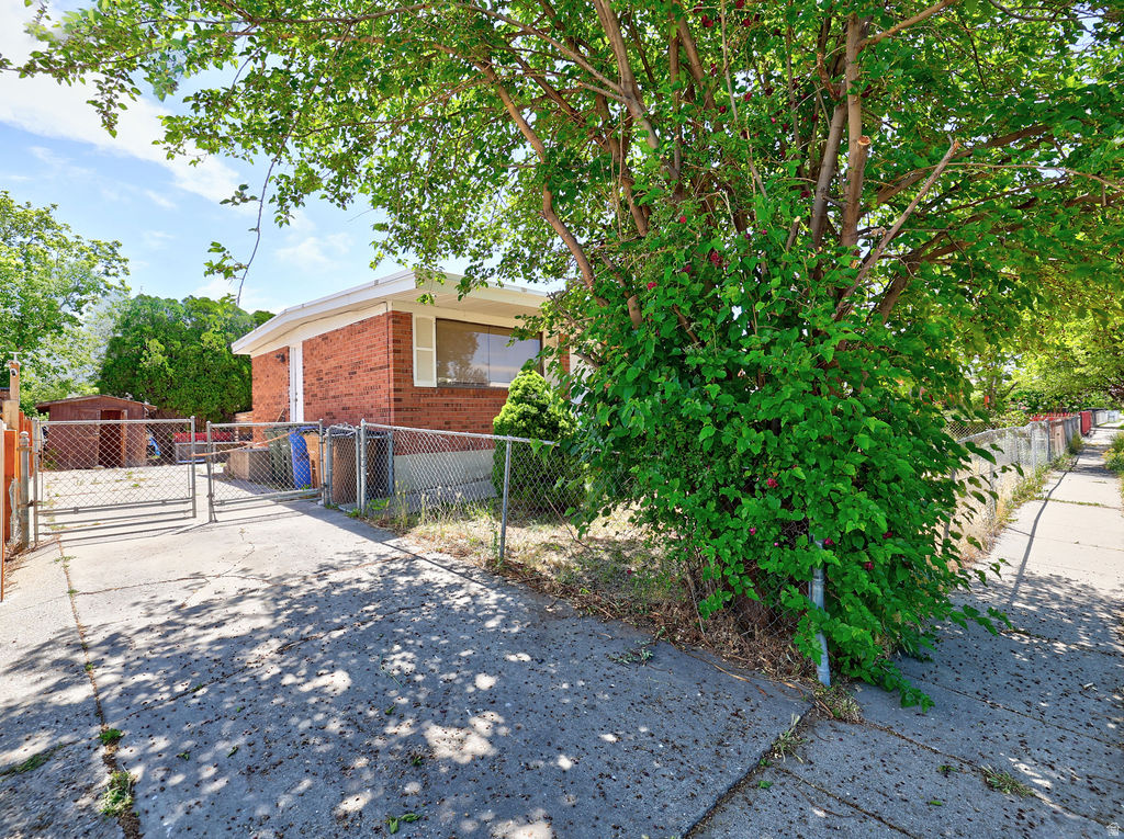 MORTON MEADOWS - Residential