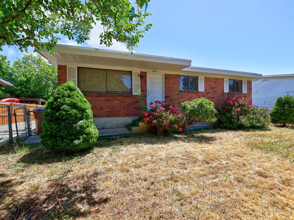 MORTON MEADOWS - Residential