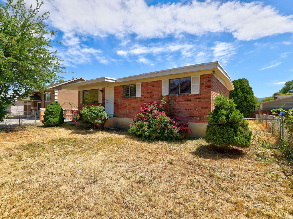 MORTON MEADOWS - Residential