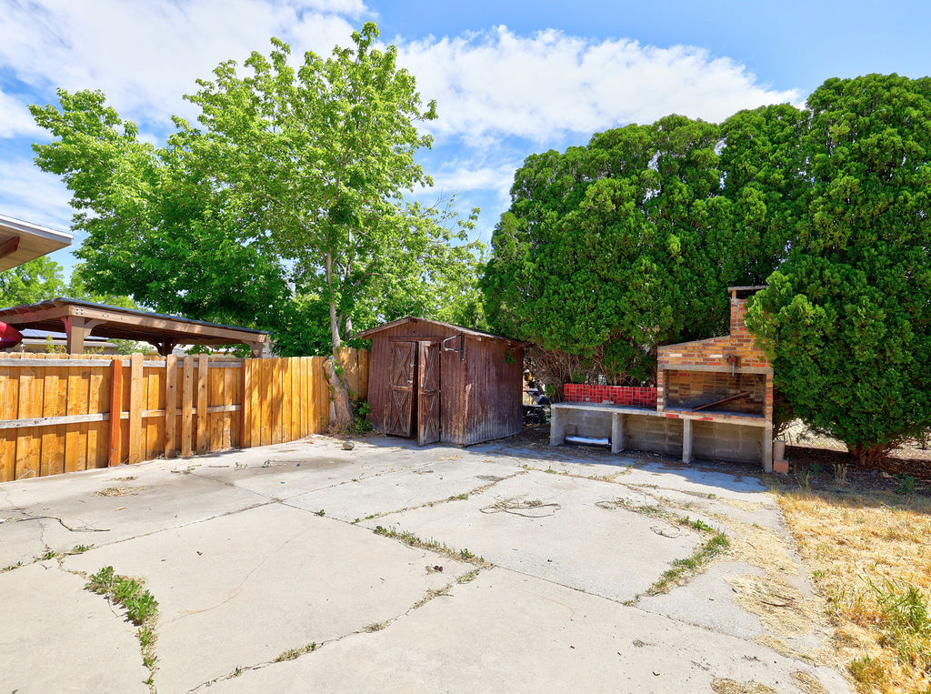 MORTON MEADOWS - Residential