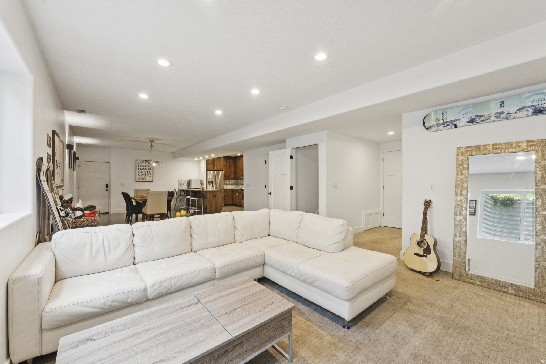 FARMINGTON MANORS - Residential