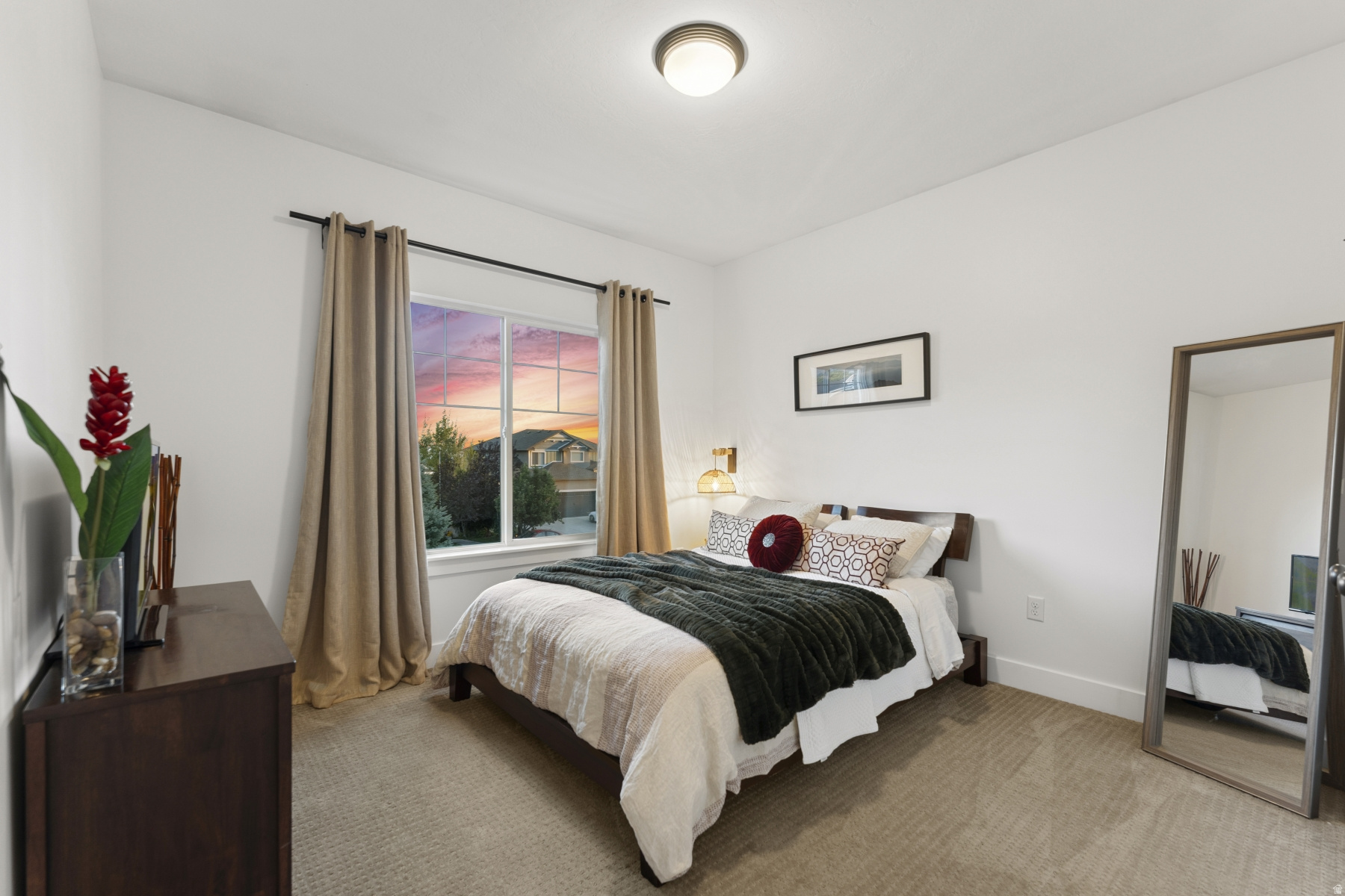 FARMINGTON MANORS - Residential