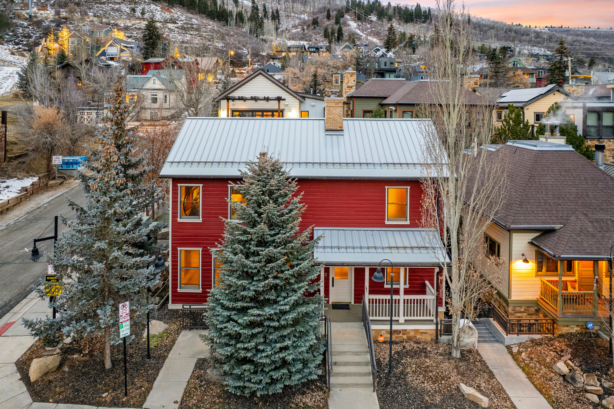 PARKWOOD PLACE - Residential