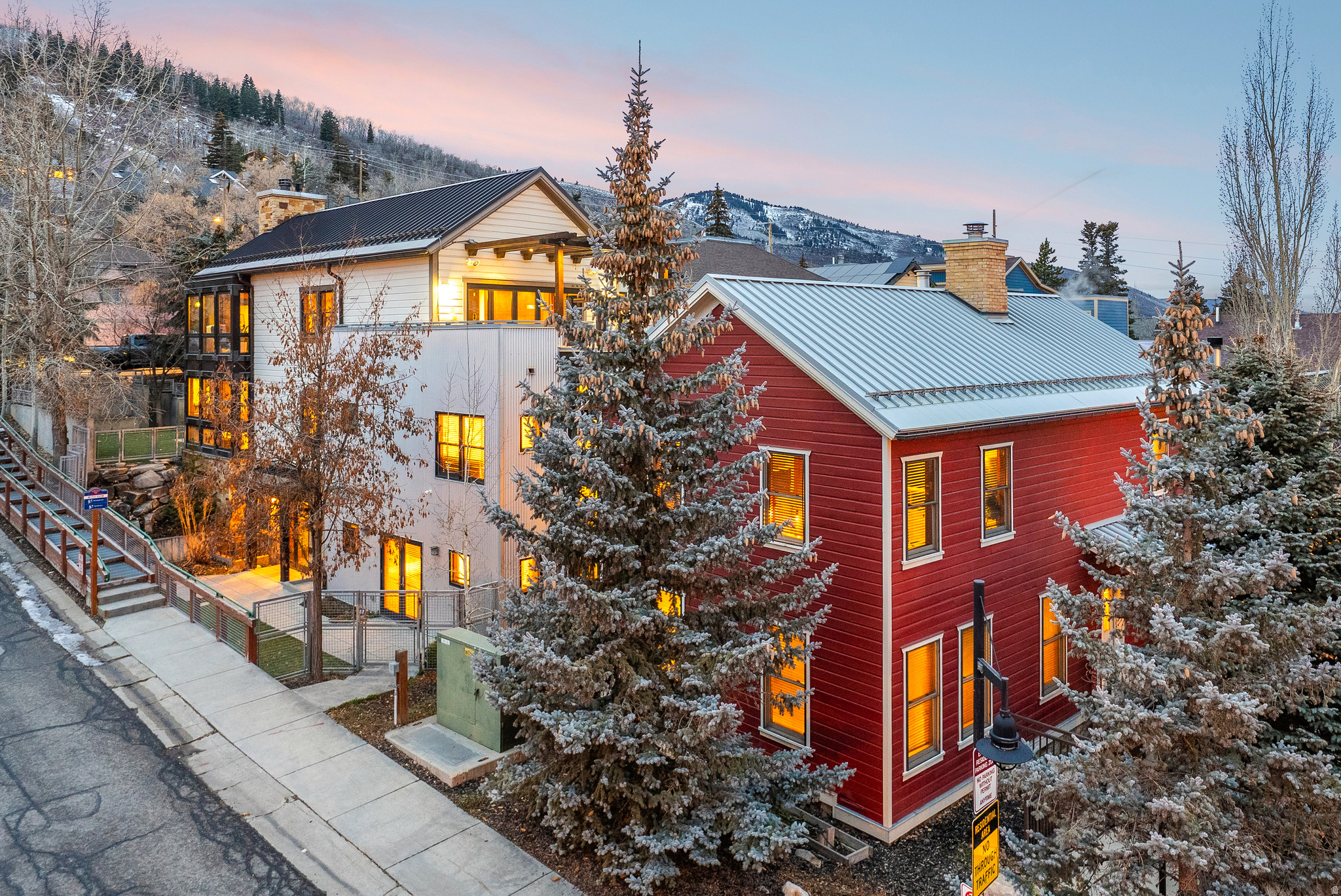PARKWOOD PLACE - Residential