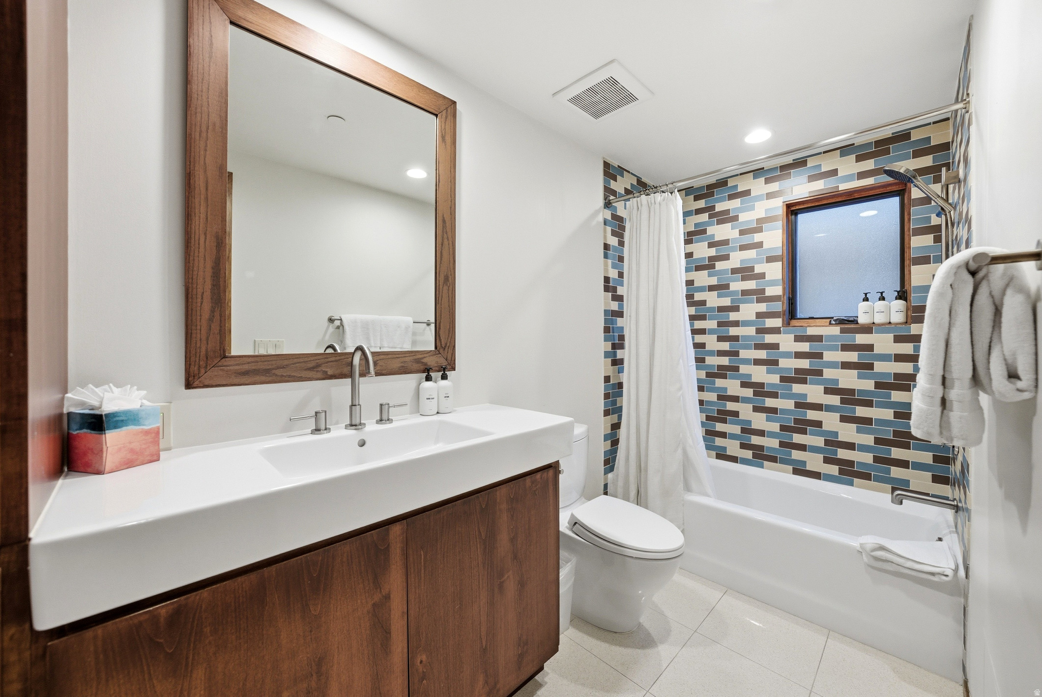 PARKWOOD PLACE - Residential