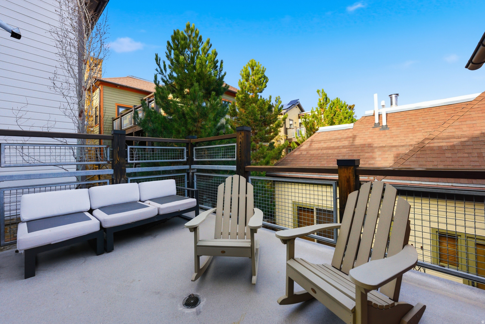 PARKWOOD PLACE - Residential