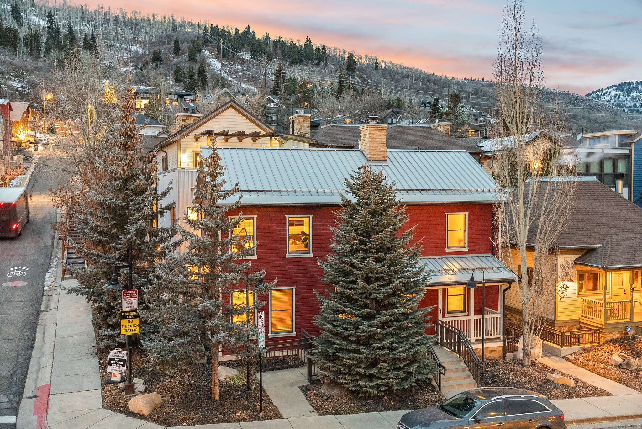 PARKWOOD PLACE - Residential