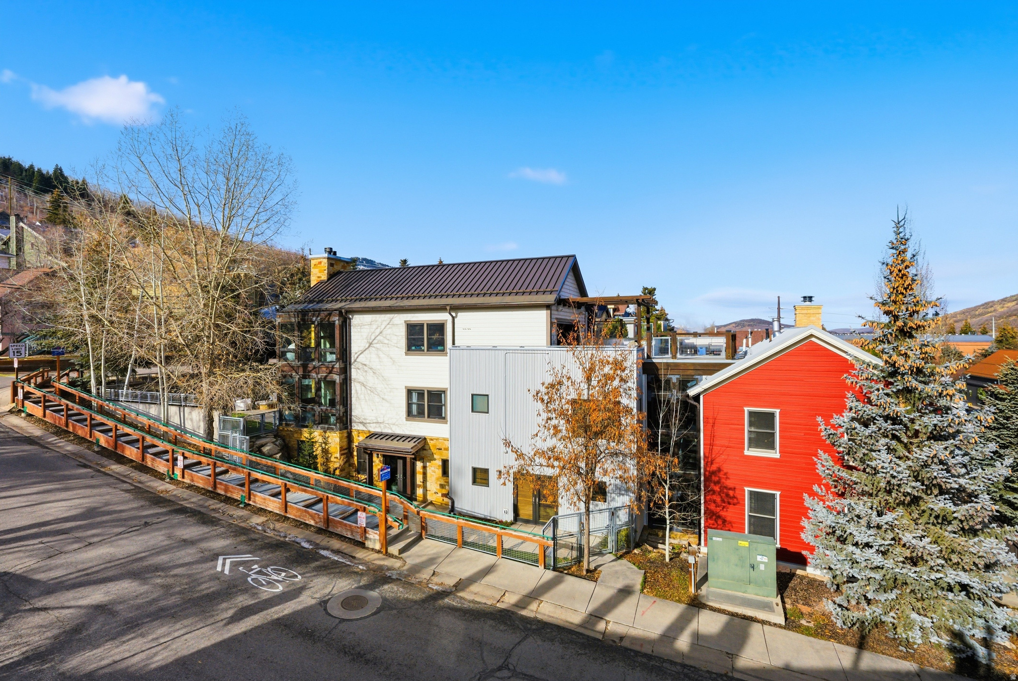PARKWOOD PLACE - Residential