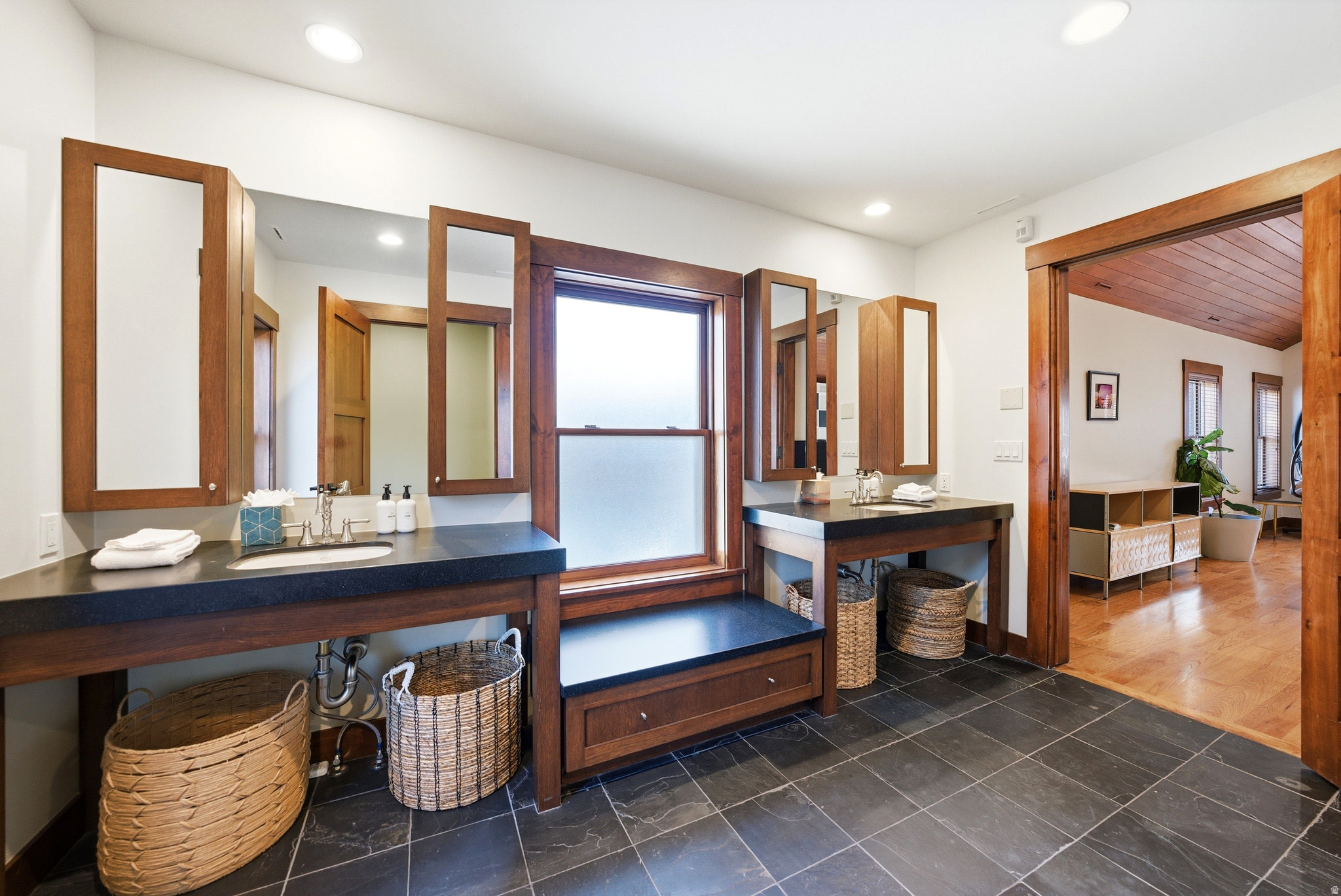 PARKWOOD PLACE - Residential