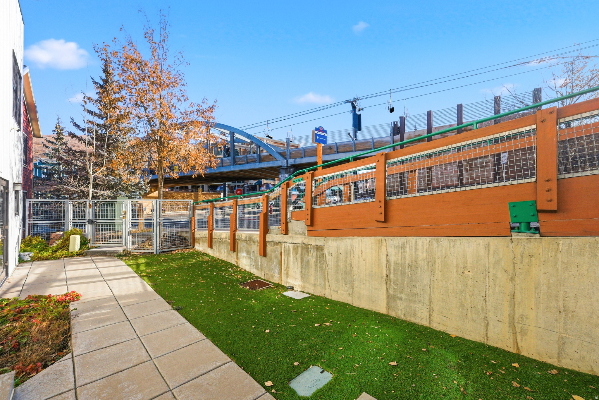 PARKWOOD PLACE - Residential