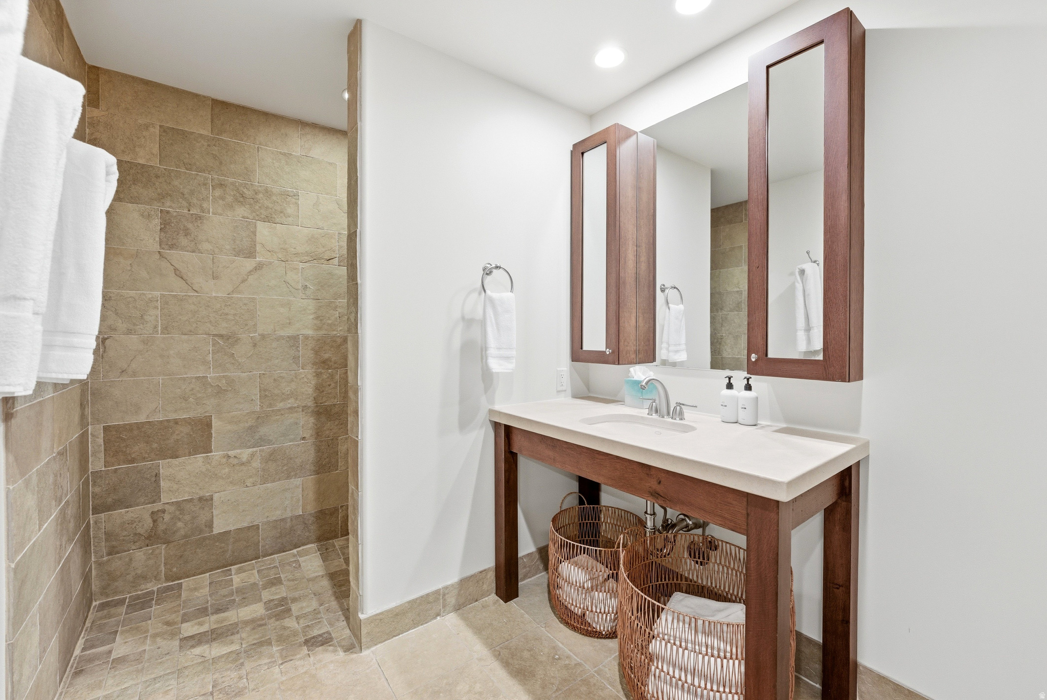 PARKWOOD PLACE - Residential