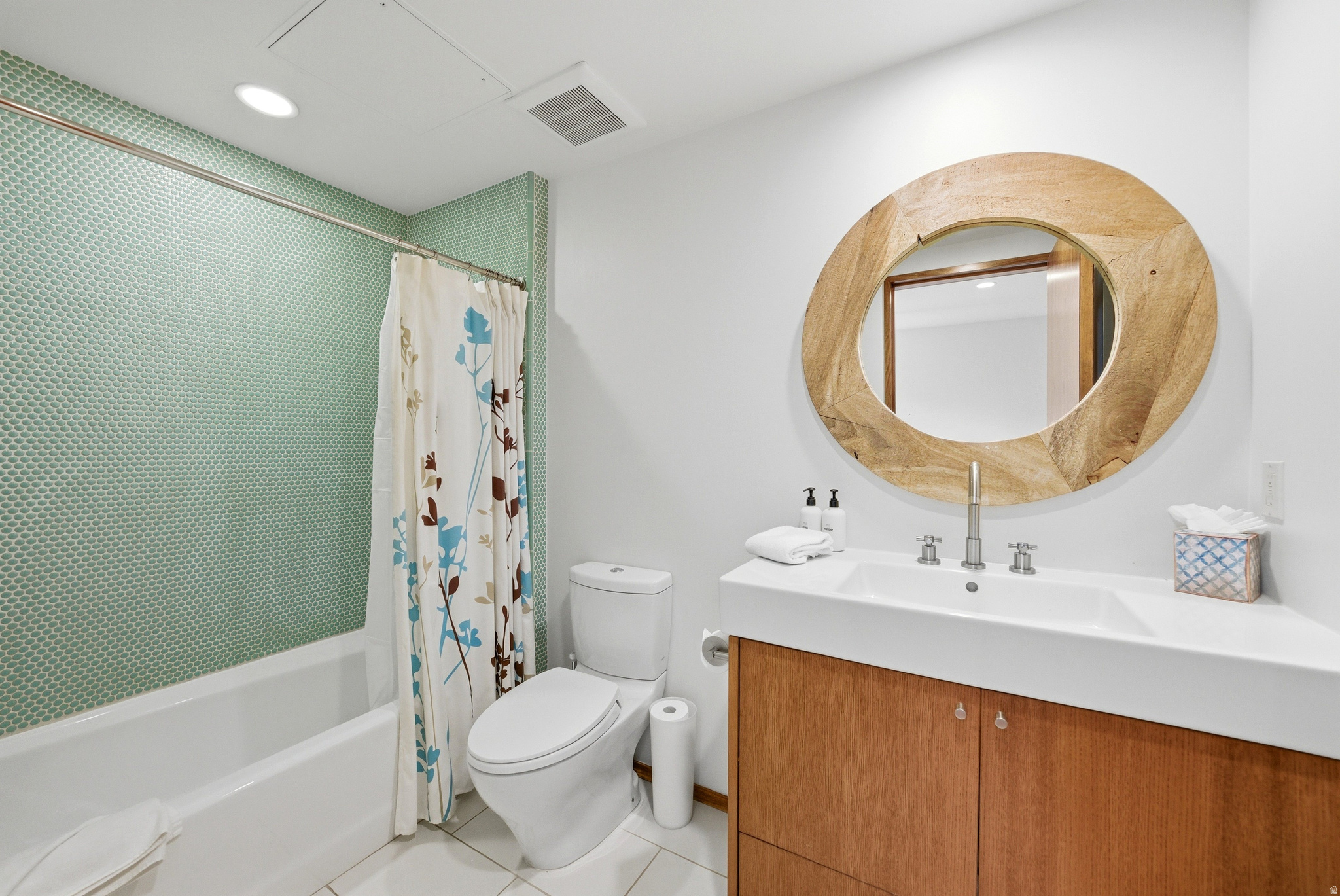 PARKWOOD PLACE - Residential