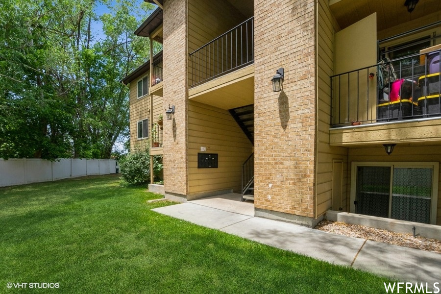Top-floor living in one of the valley's most convenient locations! Turnkey, with all appliances included. Nestled in the heart of Millcreek, this condo offers quick access to downtown Salt Lake City, I-15, I-215, and the Cottonwood Canyons, making work, dining, and outdoor adventure all within easy reach. Enjoy the convenience of nearby restaurants and entertainment while living in a peaceful setting tucked away from busy streets. With mountain views and no neighbors above, this home offers comfort, privacy, and location all in one.