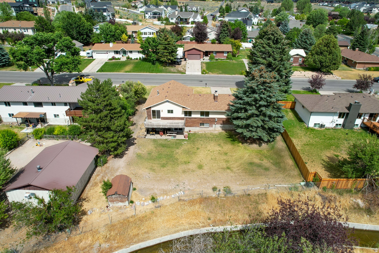 VALLEY HILLS ESTATES - Residential