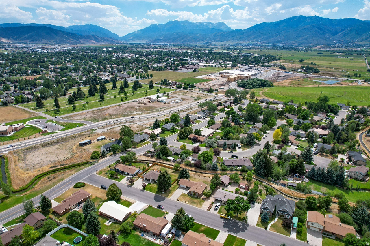 VALLEY HILLS ESTATES - Residential