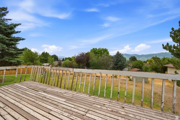 VALLEY HILLS ESTATES - Residential