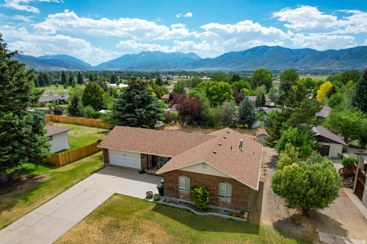 VALLEY HILLS ESTATES - Residential