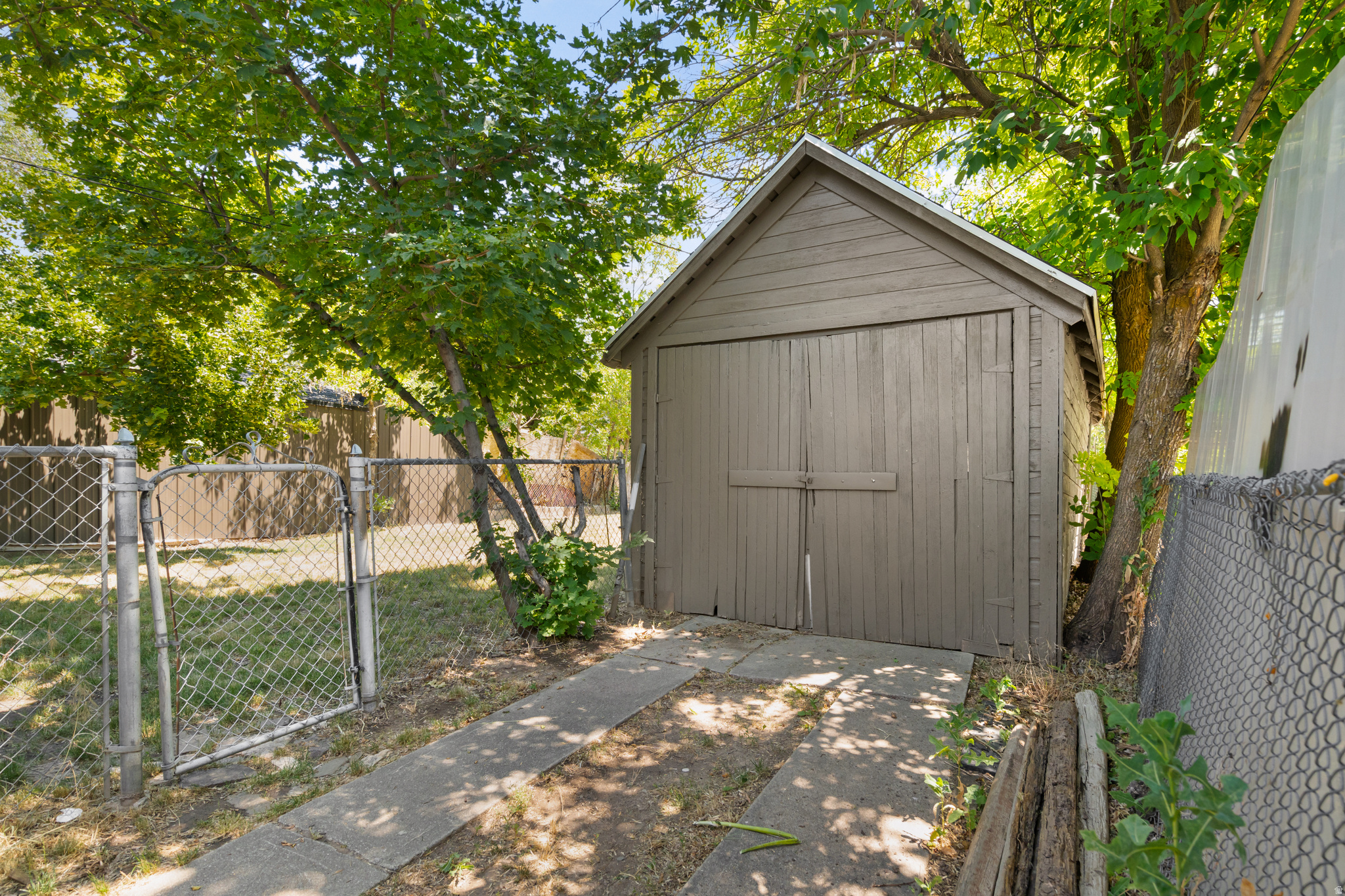 THOMPSON & DIETER'S - Residential