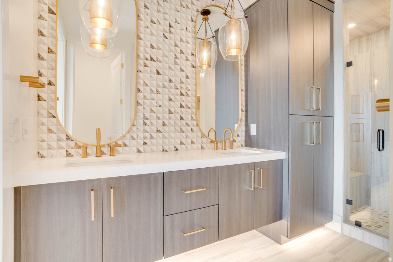 AMANTI LAGO - Residential