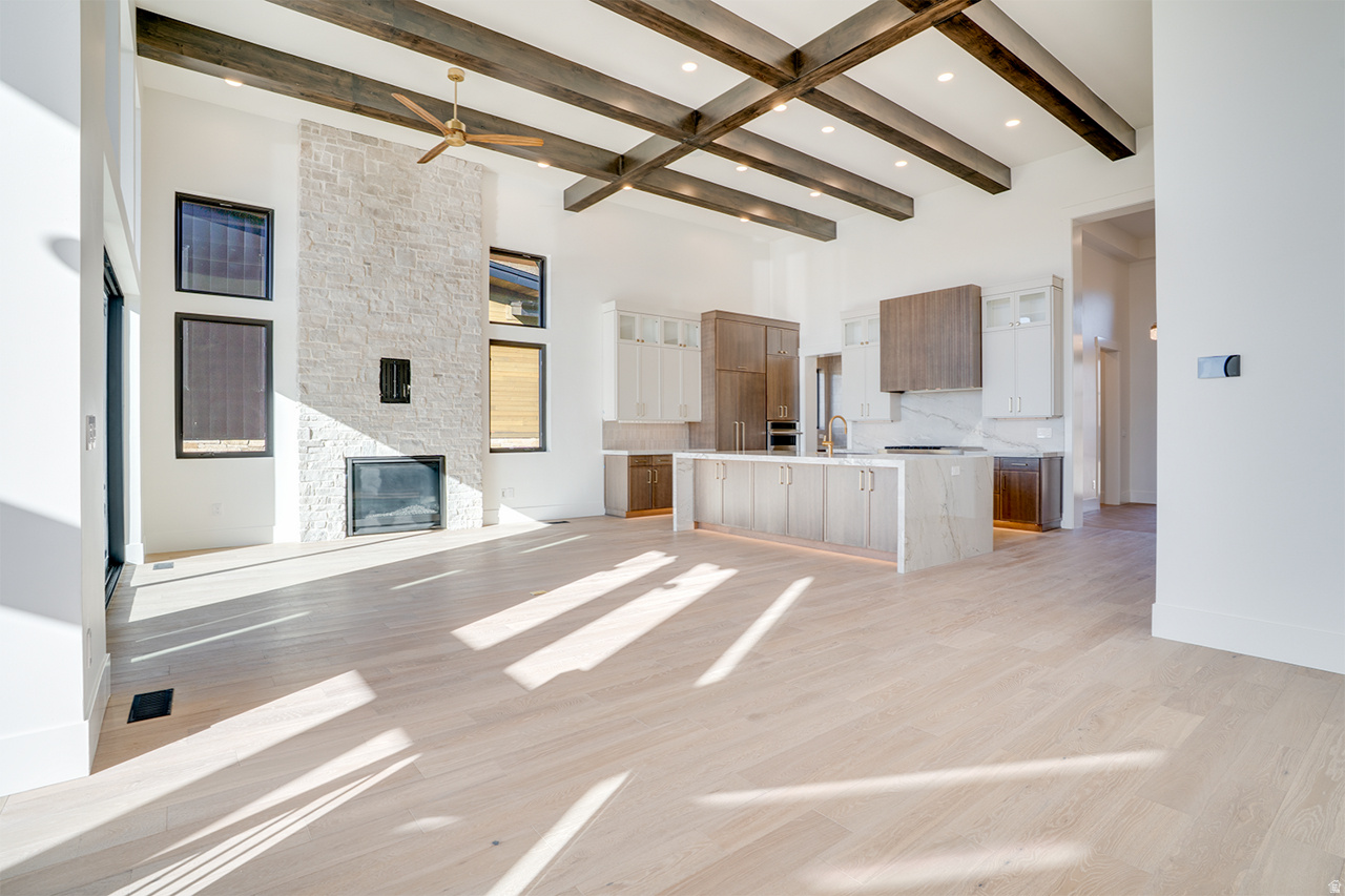 AMANTI LAGO - Residential