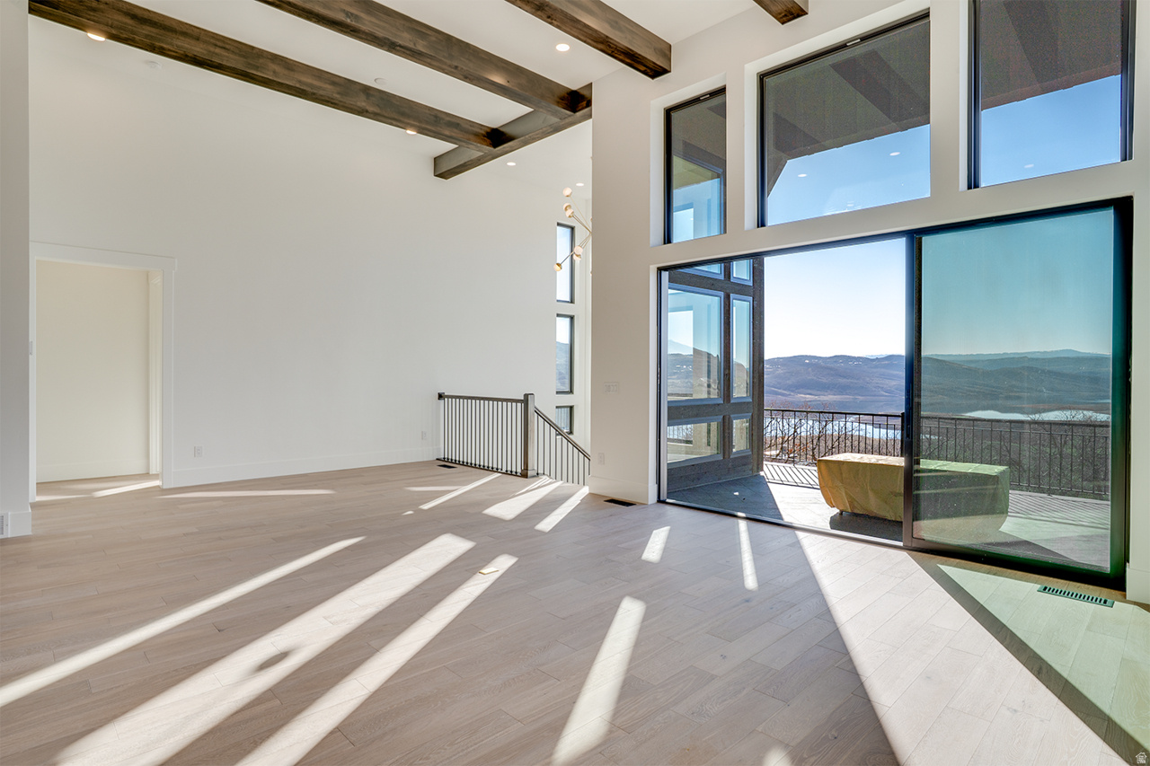 AMANTI LAGO - Residential