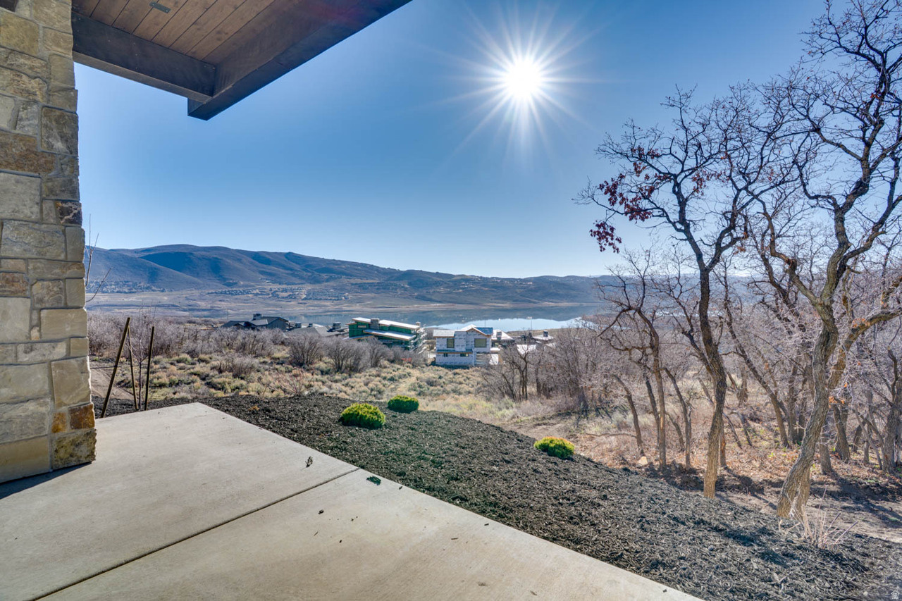 AMANTI LAGO - Residential
